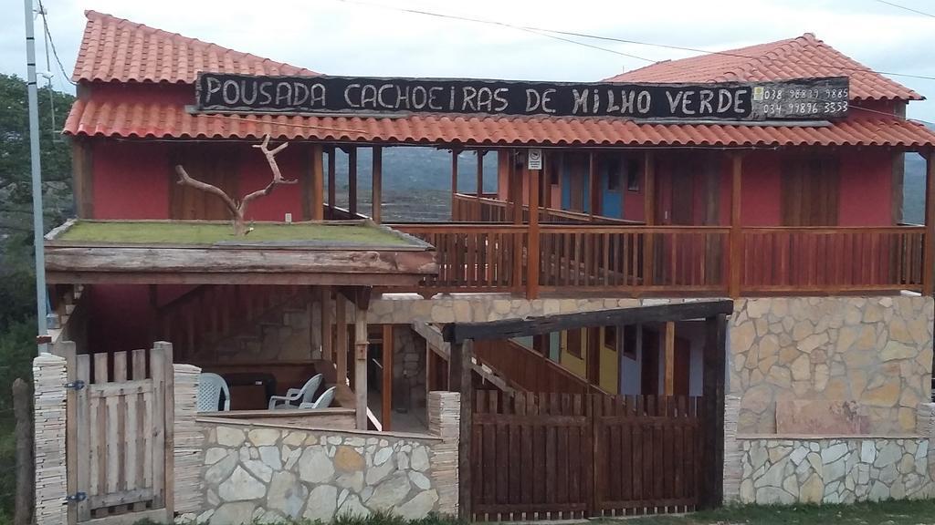 Pousada Cachoeiras De ミーリョ・ヴェルデ エクステリア 写真